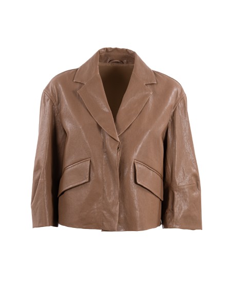 Shop BRUNELLO CUCINELLI  Giacca: Brunello Cucinelli outerwear stile giacca in pelle lucida con monile.
Chiusura con bottoni in corno.
Fodera in crêpe misto seta.
Collo con rever.
Tasche basse con patta.
Decorazione in monile Nickel-free.
Composizione: 100% vera pelle.
Made in Italy.. MPCKL7385-C7495